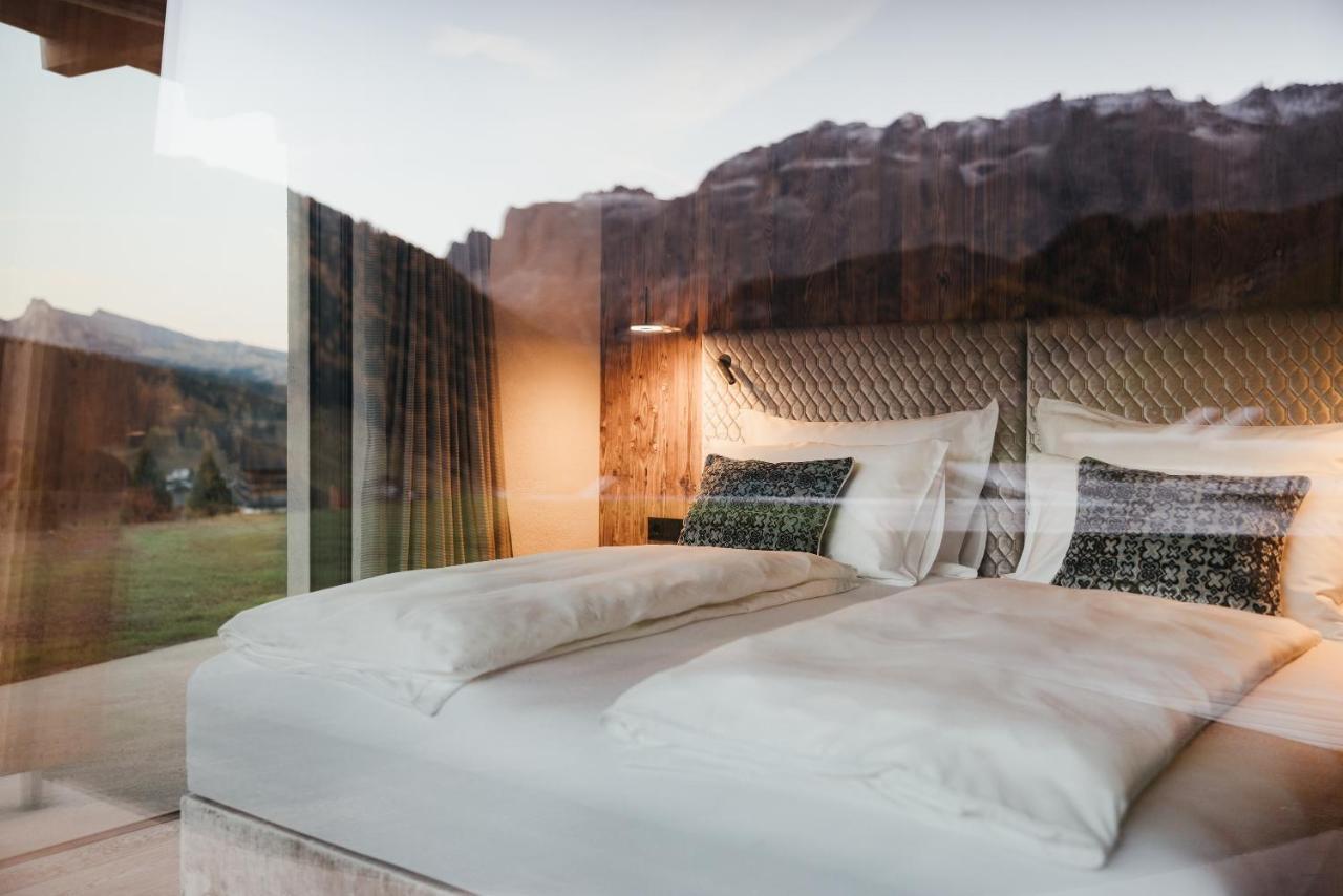 Luxury Spa Chalet Lum D'Or セルヴァ・ディ・ヴァル・ガルデーナ エクステリア 写真