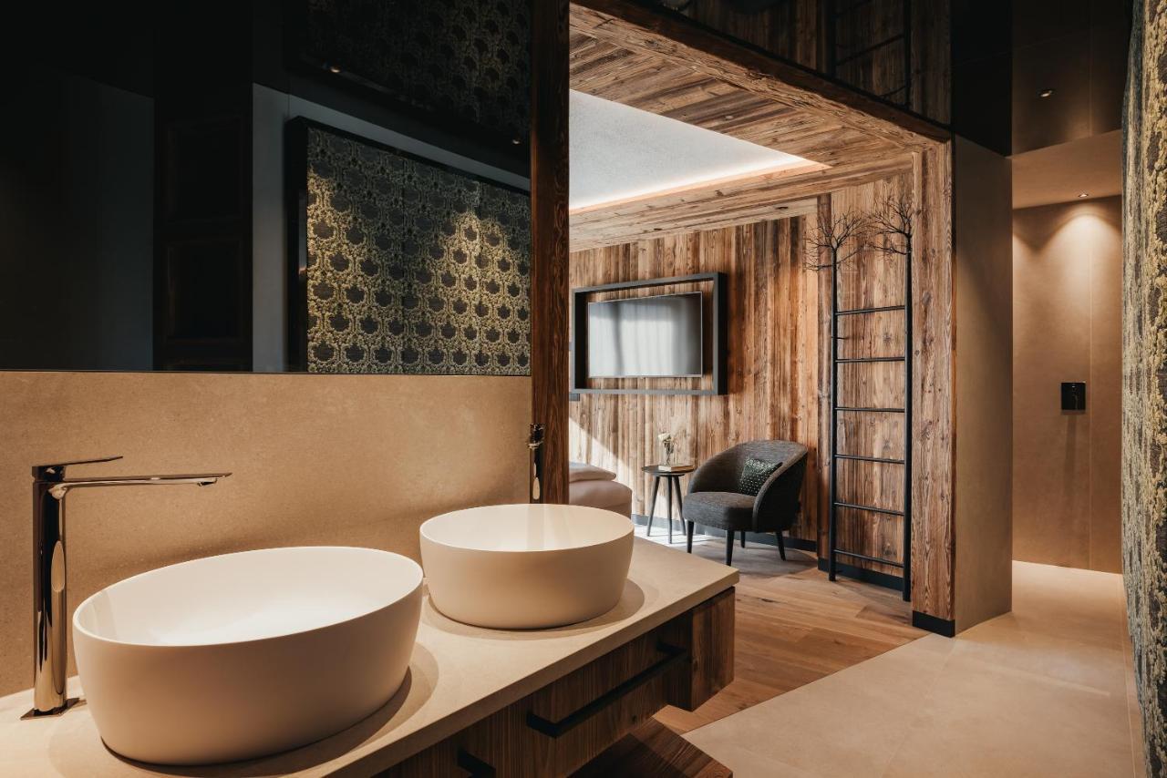 Luxury Spa Chalet Lum D'Or セルヴァ・ディ・ヴァル・ガルデーナ エクステリア 写真