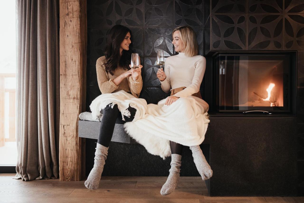 Luxury Spa Chalet Lum D'Or セルヴァ・ディ・ヴァル・ガルデーナ エクステリア 写真