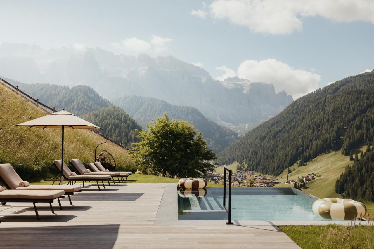 Luxury Spa Chalet Lum D'Or セルヴァ・ディ・ヴァル・ガルデーナ エクステリア 写真