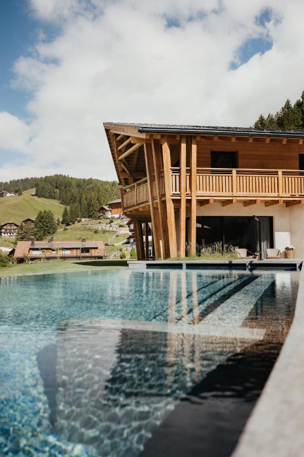 Luxury Spa Chalet Lum D'Or セルヴァ・ディ・ヴァル・ガルデーナ エクステリア 写真