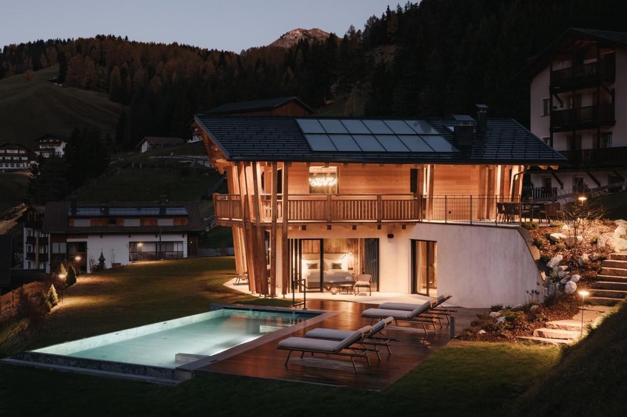 Luxury Spa Chalet Lum D'Or セルヴァ・ディ・ヴァル・ガルデーナ エクステリア 写真